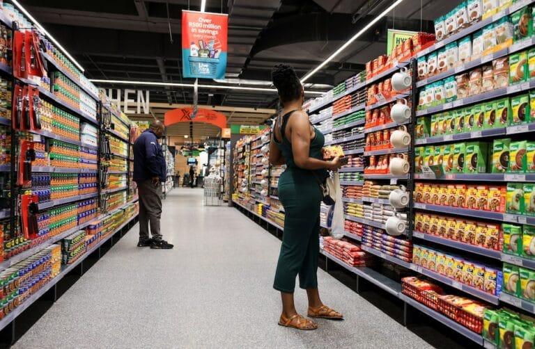 South Africa Inflation Eases to 3.5% in January as Fuel Prices Fall South Africa Inflation Eases to 3.5% in January as Fuel Prices Fall | REUTERS/Lelethu Madikane