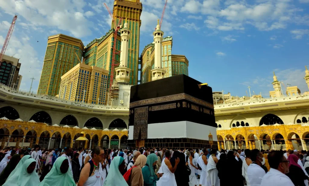 Saudi Arabia reverses its “under-15” Hajj ban