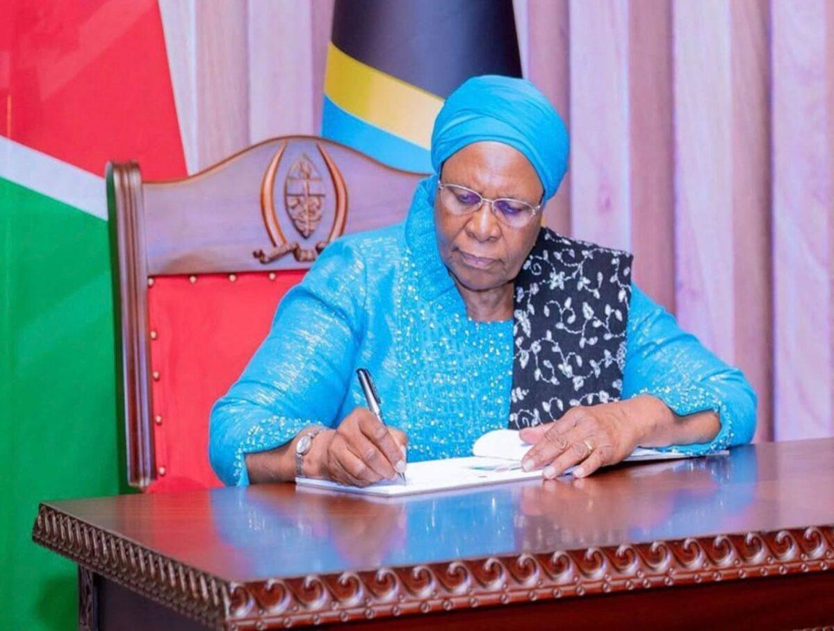 Nandi-Ndaitwah helps Namibia to clear 100% IMF debt, boosting fiscal space Netumbo Nandi-Ndaitwah