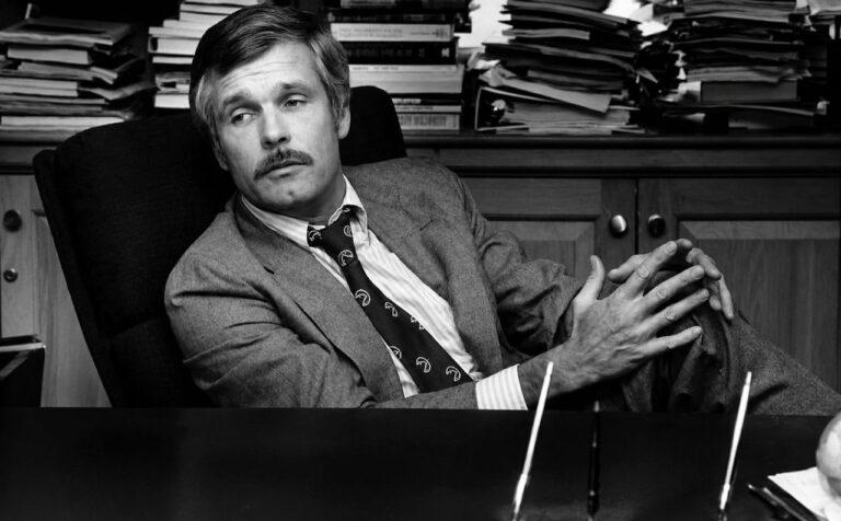 Ted Turner: CNN founder and global media revolutionalist dies aged 87 Ted Turner in his office in 1982