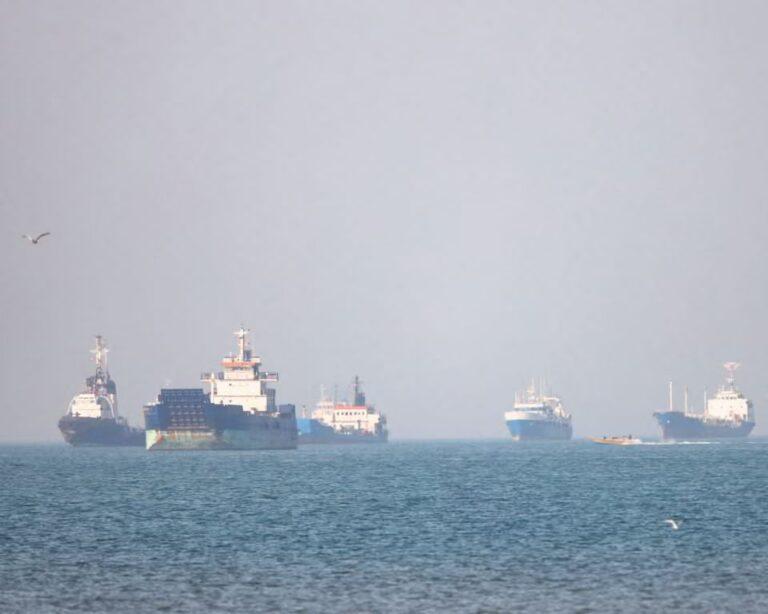 US and Iran Blame Each Other After Hormuz Exchange of Fire US Launches ‘Self-Defense’ Strikes After Iran Attack in Hormuz